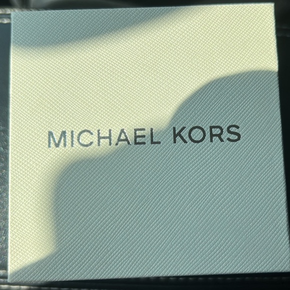 Michael Kors Watch - Picture 2 of 2